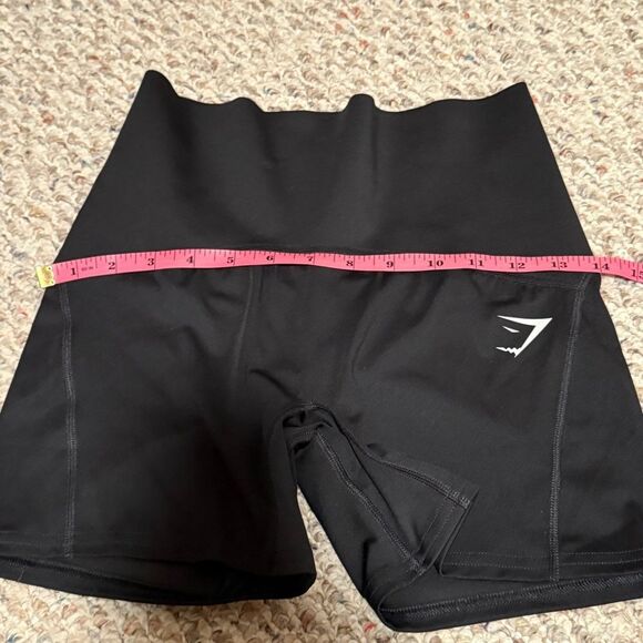 Gymshark Black Biker Workout Shorts Scrunch Butt- Size Small - Picture 5 of 5